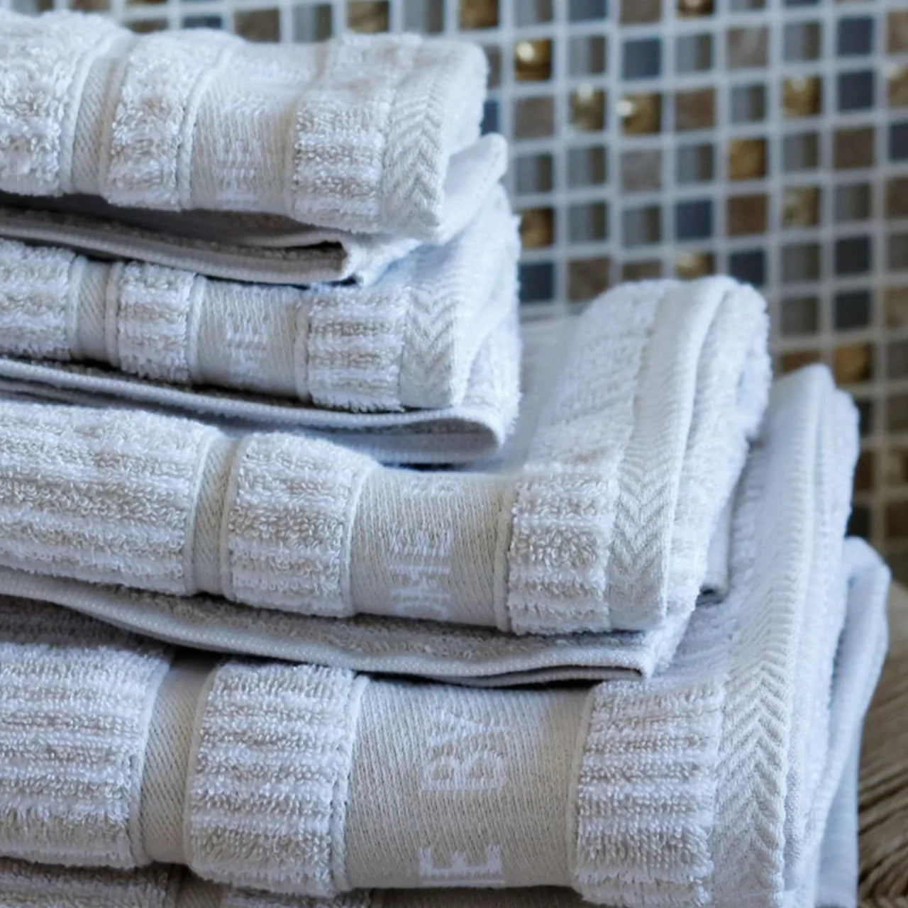 Handtuch 70×140 cm – Sand/Beige gestreift